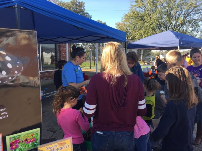 ElktonAutumnDays.es.1